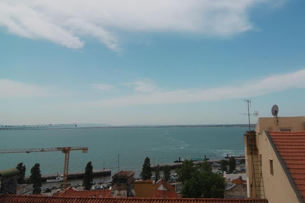 Historical Center Alfama - Stunning River Views Lissabon Buitenkant foto